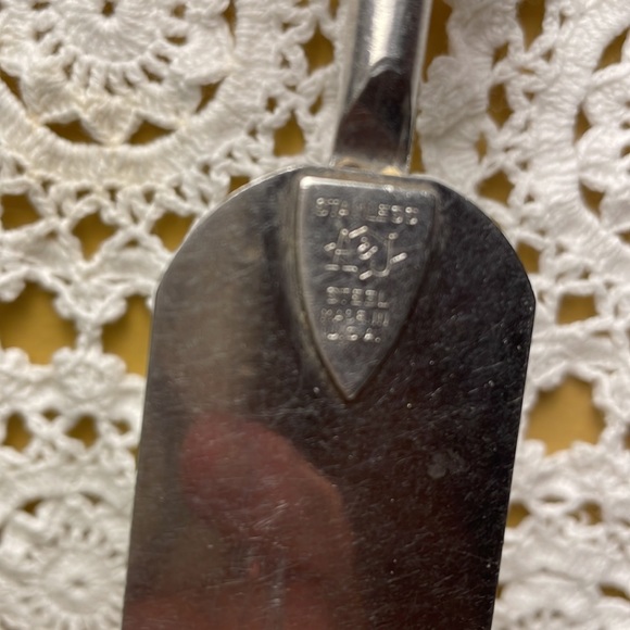 Vintage 1923 A & J stainless steel kitchen utensils - Picture 2 of 6